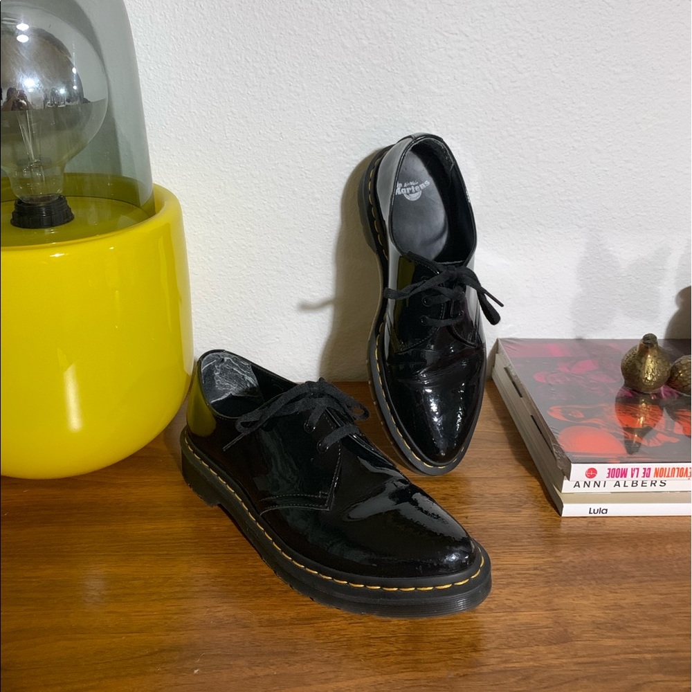 Dr Martens patent leather pointed toe oxford UK7
